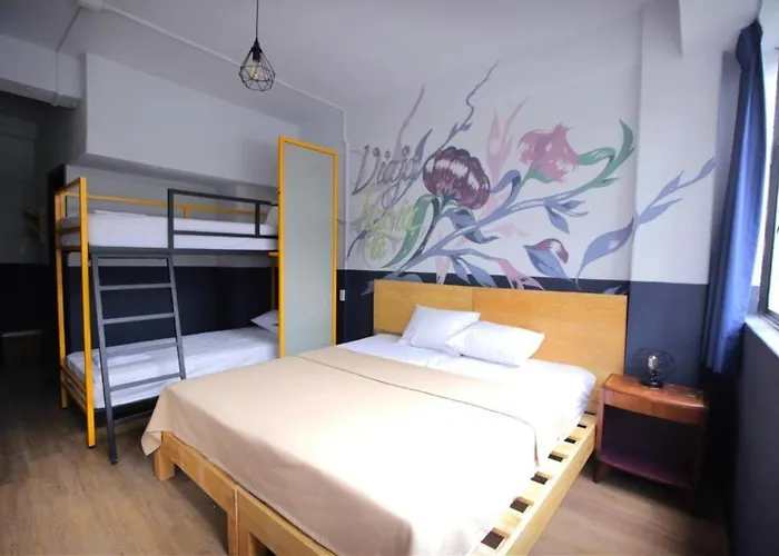Selina Downtown 3*